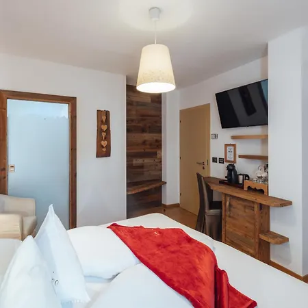 Bio Boutique Laurino Otel 4*